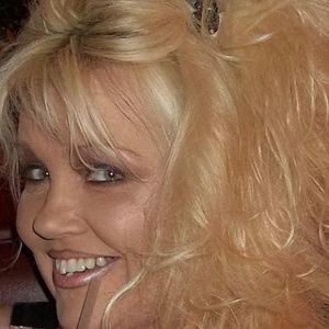 Meet your Posher, Cara